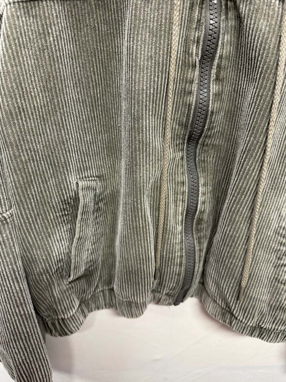 Stoosh Olive Green Corduroy Zip-Up Cropped Hoodie - Picture 4 of 7